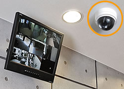 24時間防犯カメラ