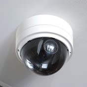 24時間防犯カメラ